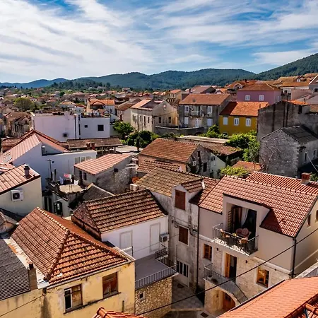 Daire Kuca Lotre Vela Luka